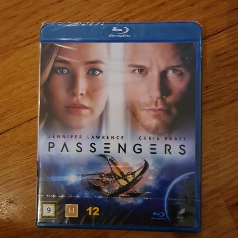 PASSENGERS I PLAST