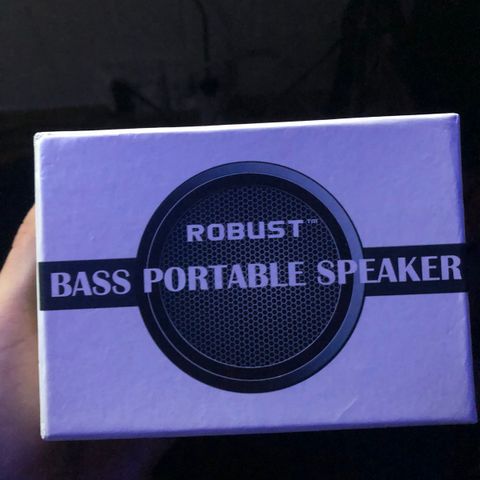 Robust bass portable speaker