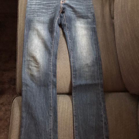 Levis vintage 510 str 26/26 300,-