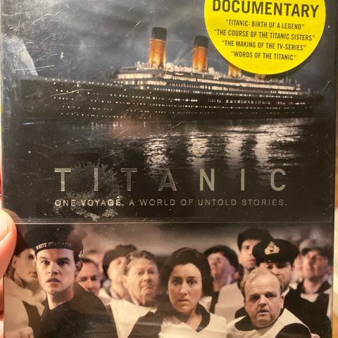 Titanic (Norsk tekst) Miniserie uåpnet i plast