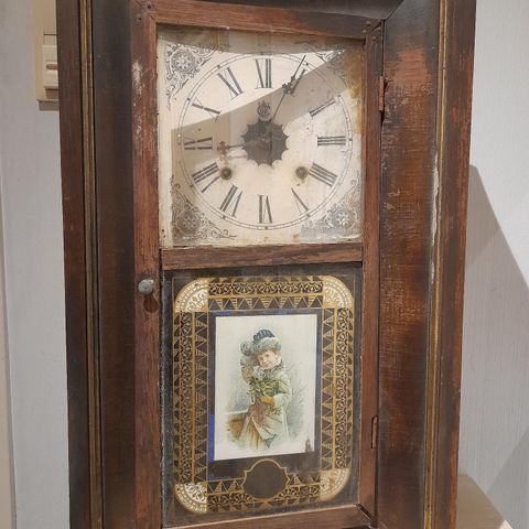 1800 talls veggur fra Waterbury Clock Company