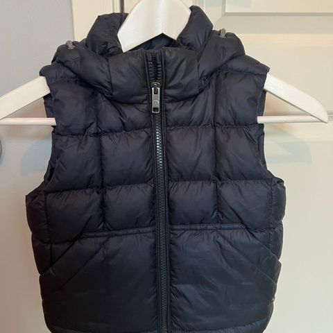 Vest fra Massimo Dutti str 110