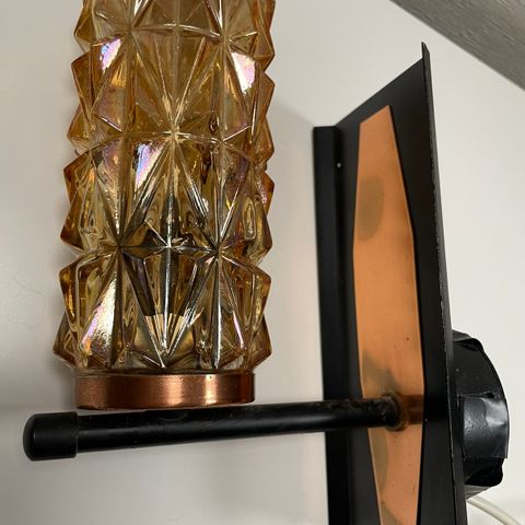 Vintage lampe med kuppel og kobber detaljer N.G.R