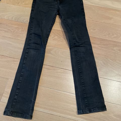 OLA jeans