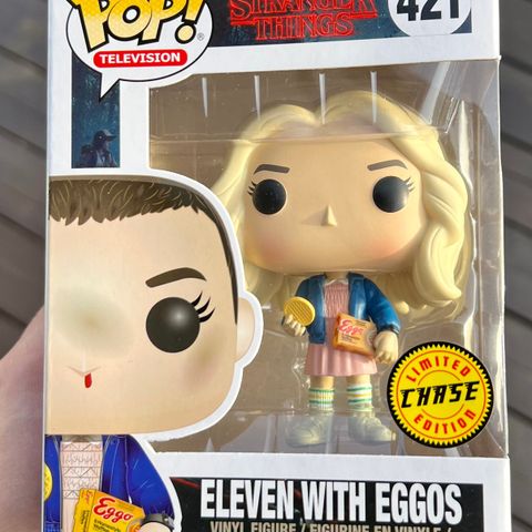 Funko Pop! Eleven w/ Eggos (Wig) (Chase) | Stranger Things (421)