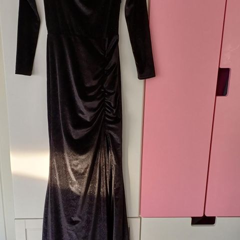 Velour kjole Nly eve med glitter str xs