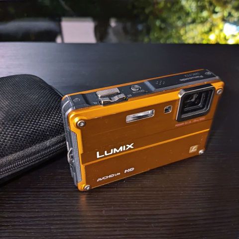 Panasonic Lumix DMC-FT2 Waterproof