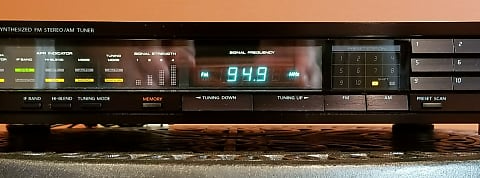 Meget pen Onkyo FM/AM tuner: T-4150