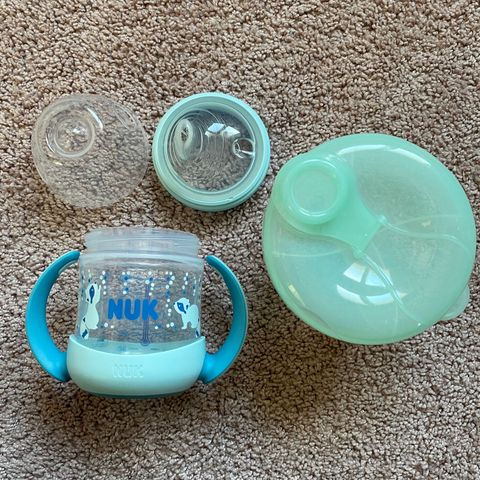 NUK First choice+ og Babyono melkepulverdispenser