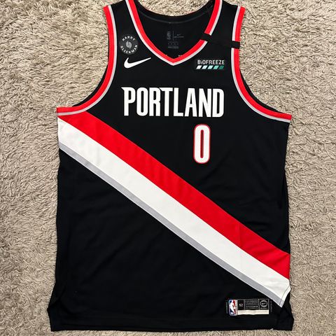 NBA - PORTLAND TRAILBLAZERS AUTHENTIC PLAYER ISSUE LILLARD #0