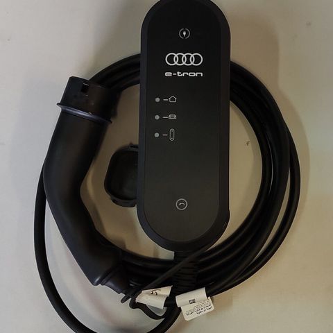 Audi Universal Charger 7.2kw