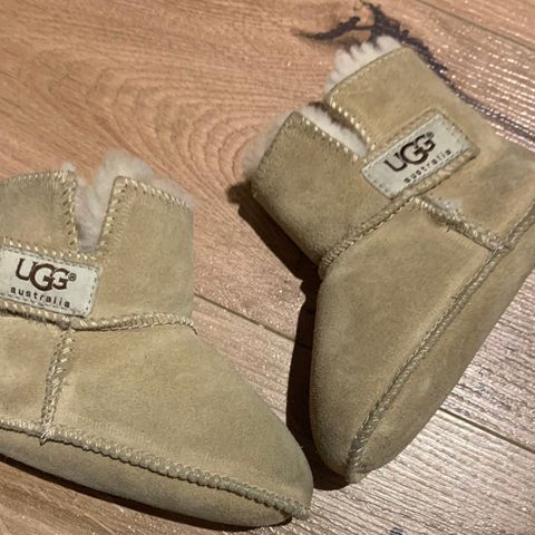 UGG ERIN - Spedbarnsko Str 20.5 (M)