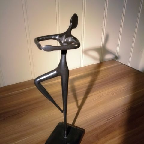 Statue "SYNOPS" av Bodrul Khalique IKEA