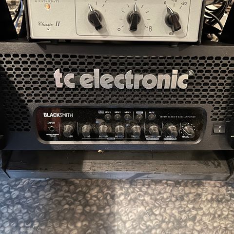 TC Electronics Black Smith bassforsterker