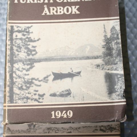 DNT årbok 1947, 48 og 49. Kr. 30 per stk.