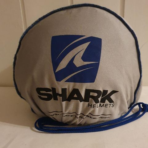 Shark hjelm