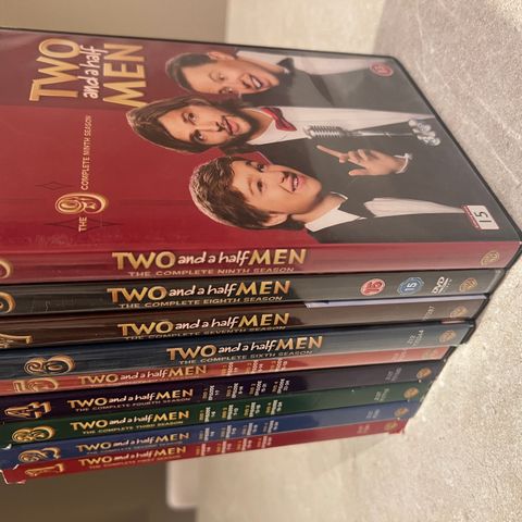 Two and a half men sesong 1-9