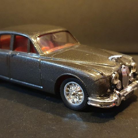 Corgi modell.  Jaguar MK II