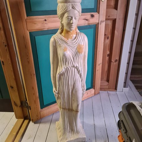 Statue 93 cm