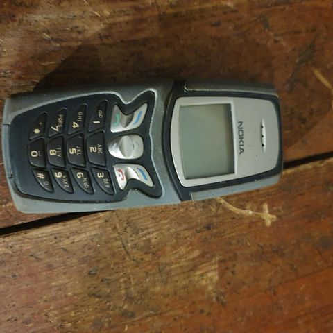 Vintage nokia 5210