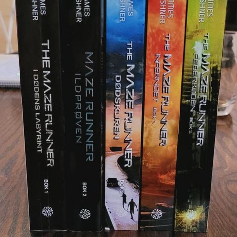 The Mazerunner bokserien 1-5.