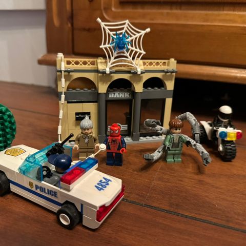 Lego Spider-Man 4854 Doc Ock's Bank Robbery