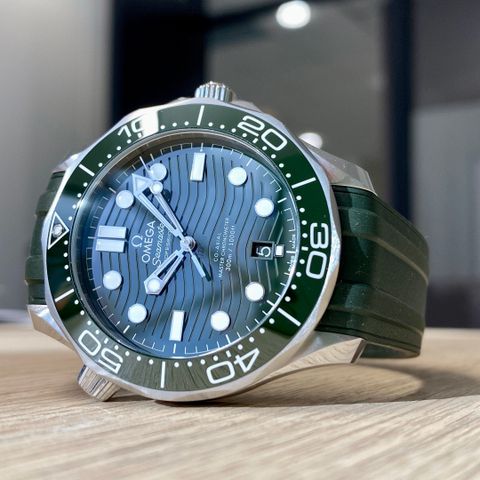 Omega seamaster diver 300 m/lenke og gummi