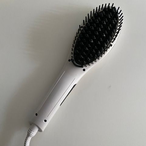 Straightening brush / rettehårbørste