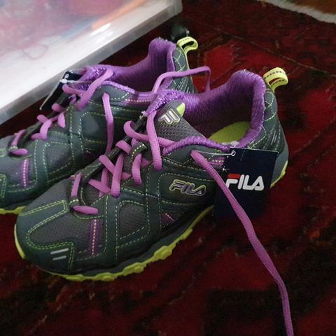 Fila sko str 37