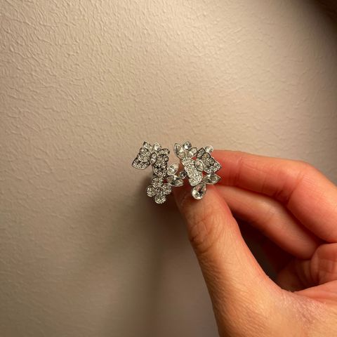 Swarovski ring