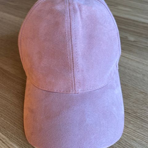 Rosa caps hm «semsket» look str. 58