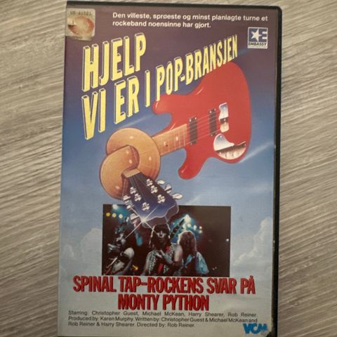 HJELP VI ER I POPBRANSJEN ( Spinal Tap) norsk BigBox VHS