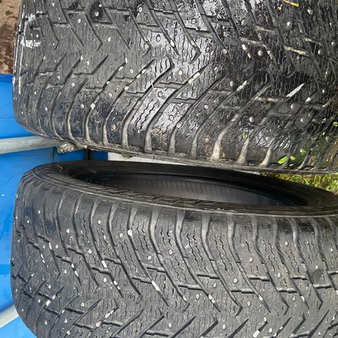 NOKIAN. Hakkapeliitta  8  SUV .  265/50 R 19 . 110 T .