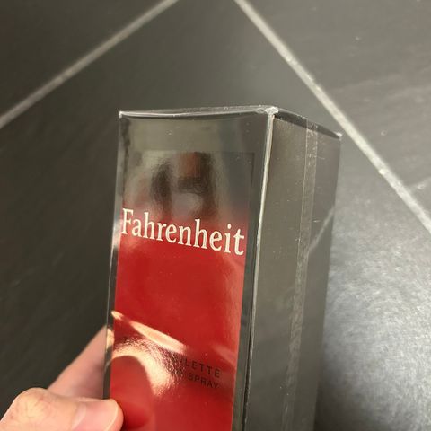 Ekte Fahrenheit dior Eau det toilette 100 ml uåpnet/ny med plast på esken