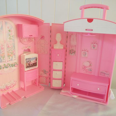 Barbie-koffert med hus fra ca 1995