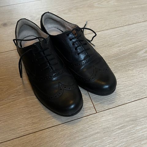Clarks sko, Hamble Oak Black Brogues