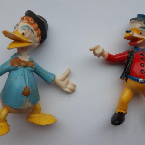 Retro Disney- figurer selges