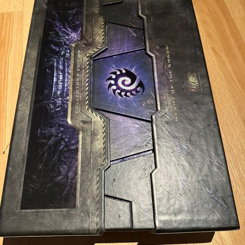 Starcraft 2: Heart of the Swarm Collectors Edition