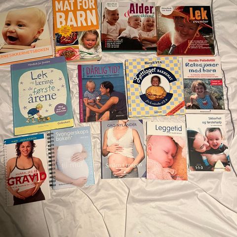 Bøker om graviditet, babyer og de første årene