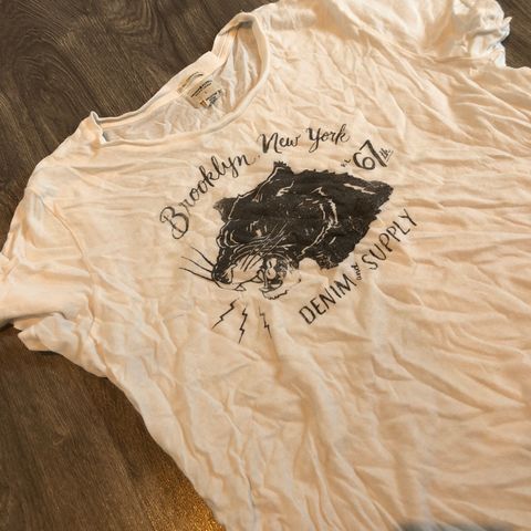 Ubrukt t-skjorte fra Ralph Lauren i str L