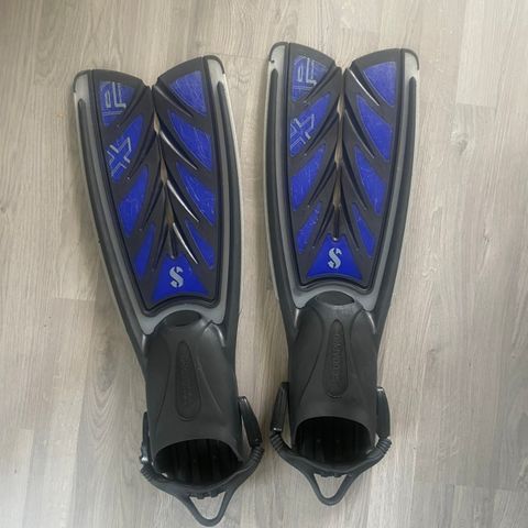 Scubapro split fins