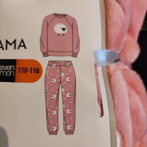 NY pyjamas for jenter str 110-116