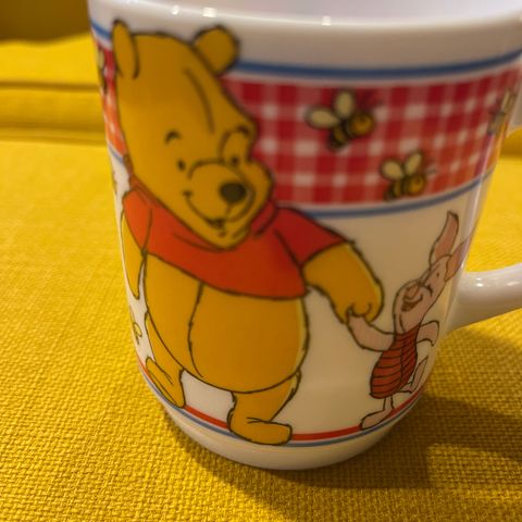 Disney kopp med Ole Brum og Nasse nøff