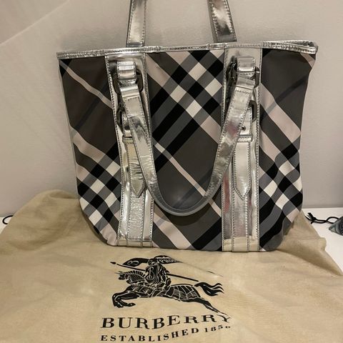 Burberry veske