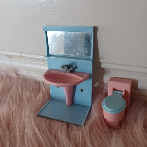 Vintage Lundby baderomsmøbler