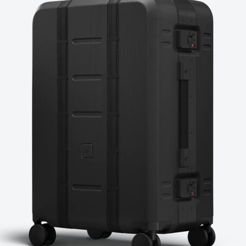Ramverk Pro Check-in Luggage Medium Black Out Koffert