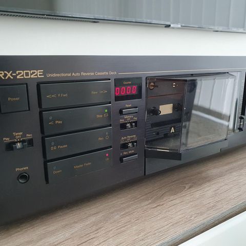 Nakamichi RX-202E