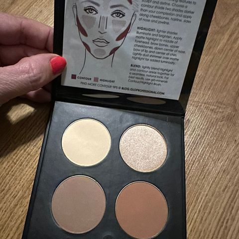 Glo minerals contour kit