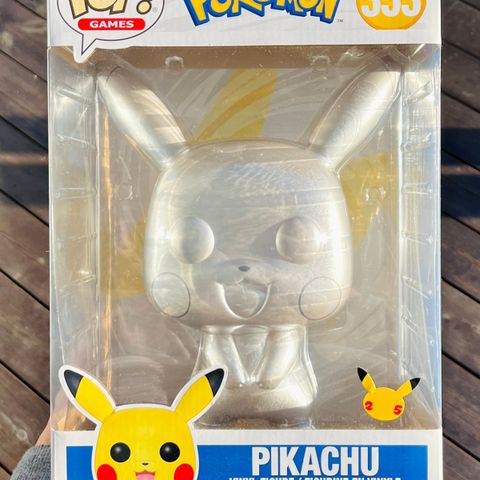 Funko Pop! Pikachu (10-Inch) (Silver Metallic) (Jumbo) | Pokemon | Pokémon (353)