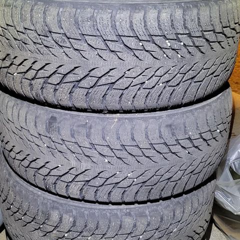 Nokian hakkapeliitta r3 suv 255/50R20